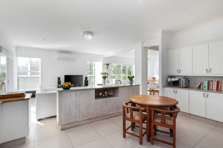 To Let 4 Bedroom Property for Rent in Val De Vie Estate Western Cape
